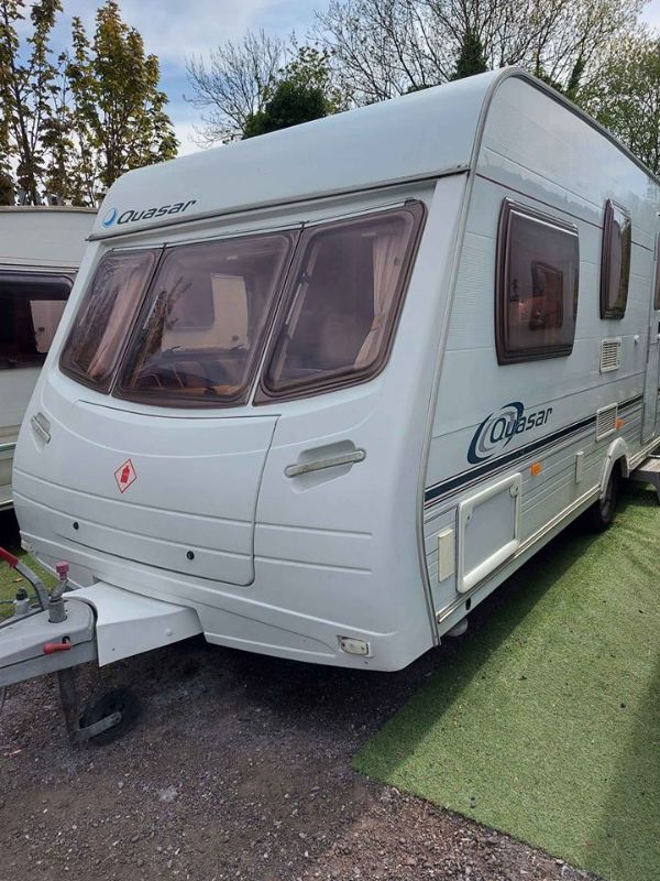 Lunar quasar 525 Caravan Photo