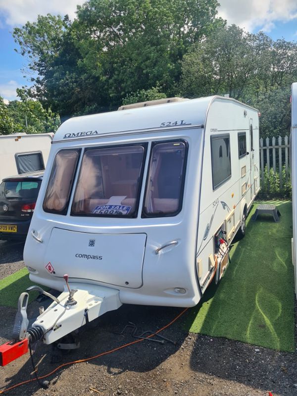 compass omega 524L Caravan Photo