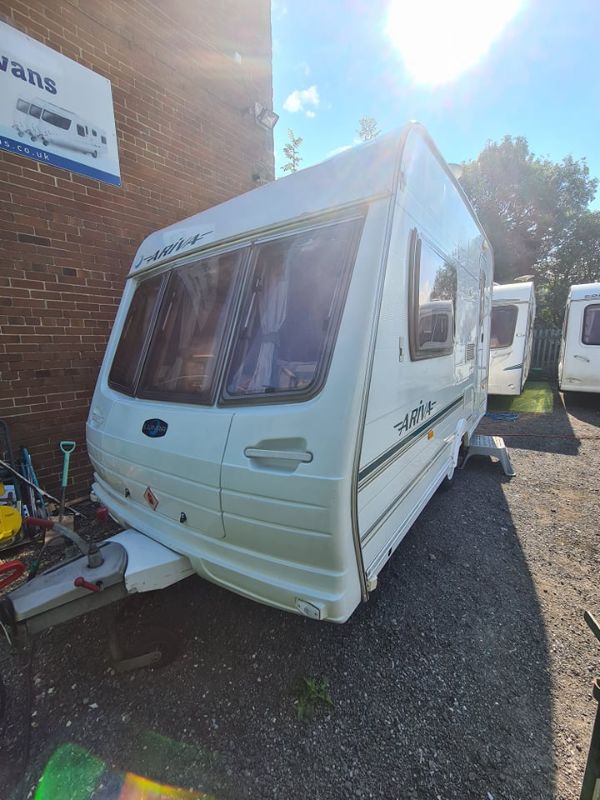 Lunar ariva Caravan Photo