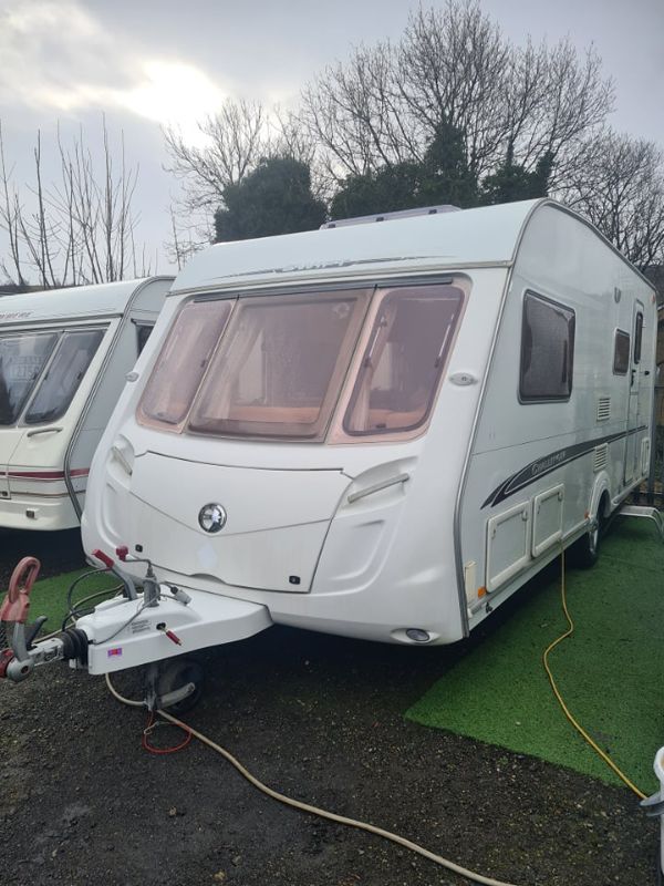 swift challenger 520 Caravan Photo