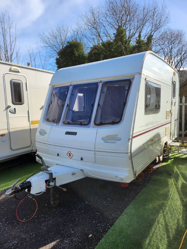 lunar Ariva GTS Caravan Photo