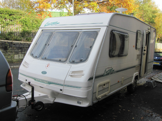 Sterling Europa 520 Caravan Photo