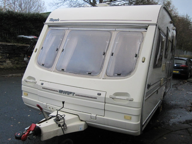 Swift Rapide GXL 450 Caravan Photo