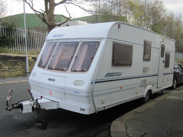 Lunar Odyssey 525 Caravan Photo