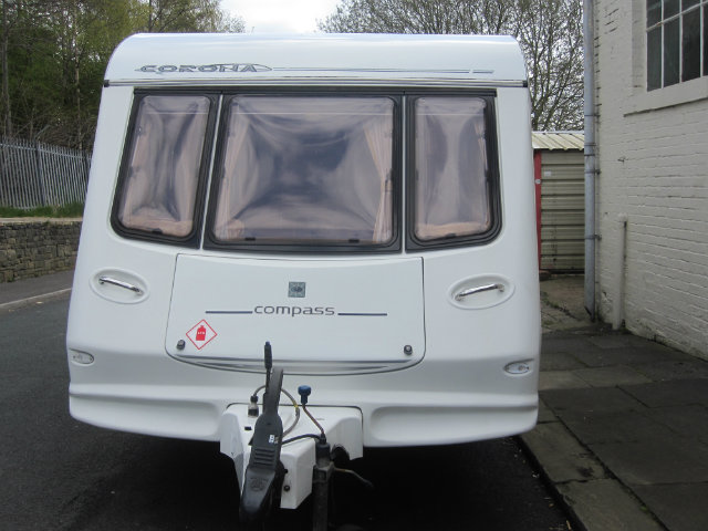 Compass Corona 524 Caravan Photo