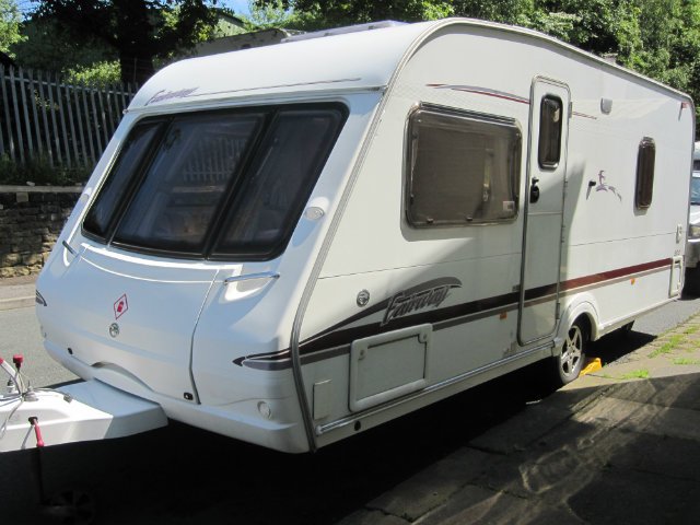 Swift Fairway 500 Caravan Photo