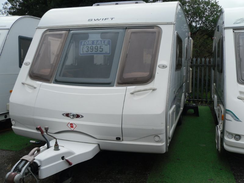 swift challenger 530 Caravan Photo