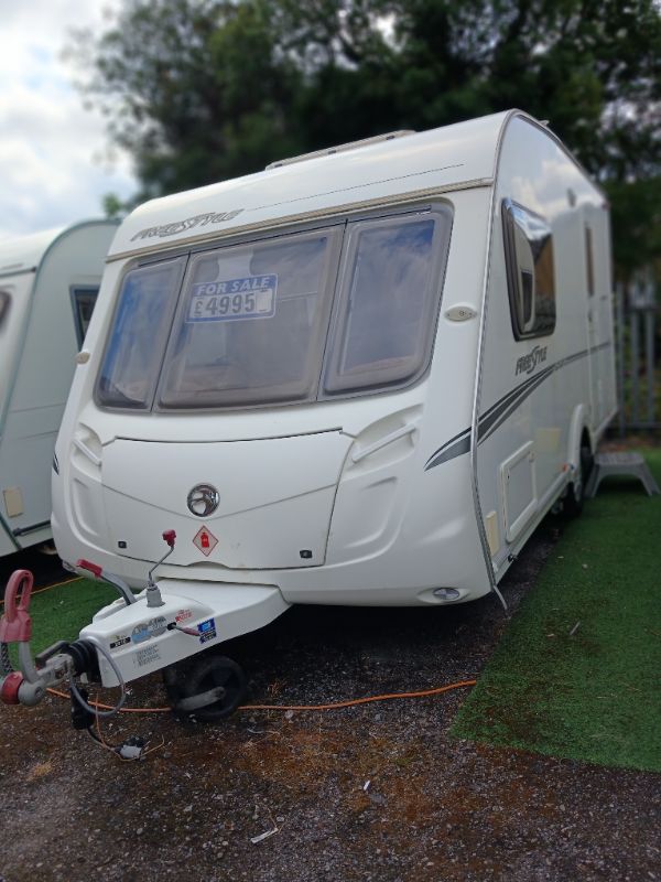 Compass  Freestyle  460 Caravan Photo