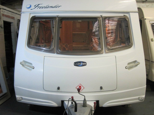 Lunar Freelander cs Caravan Photo