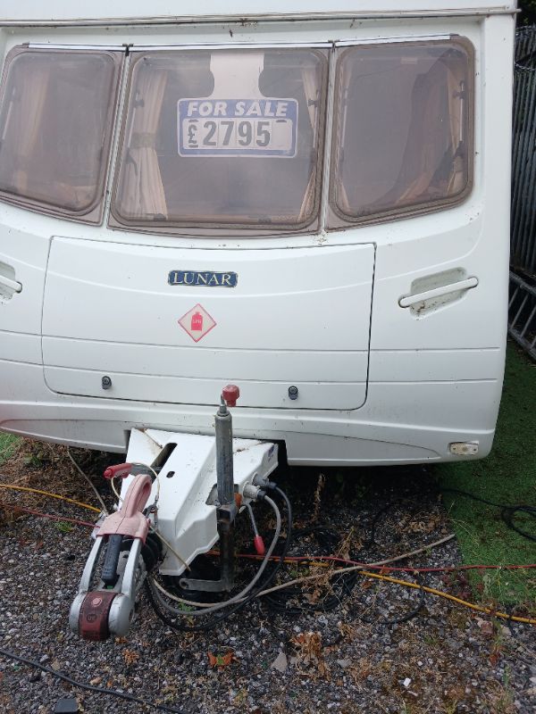 Lunar  Astara  Caravan Photo