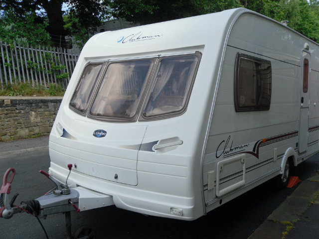 Lunar Clubman 470/2 Caravan Photo