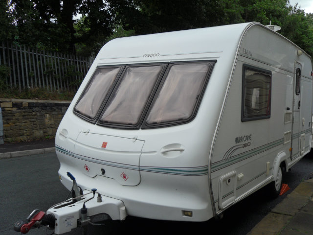 Elddis Hurricane ex 2000 Caravan Photo