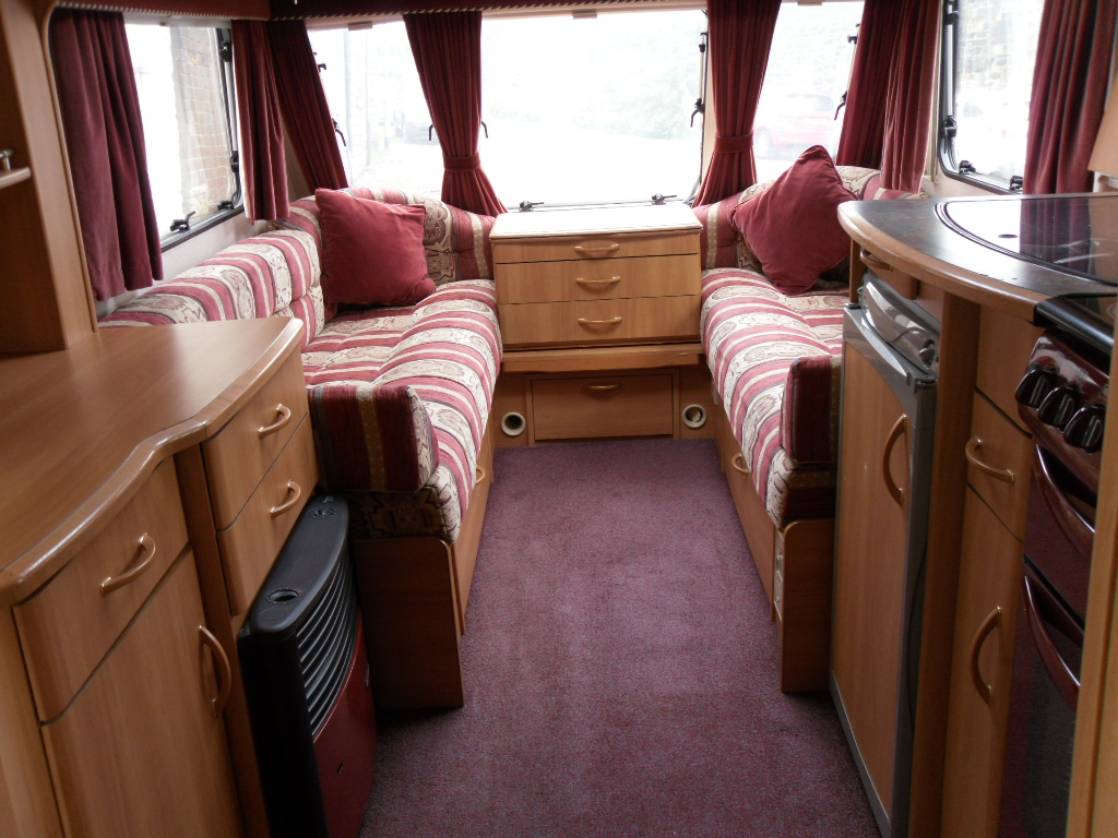 Swift Challenger 480SE Caravan Photo